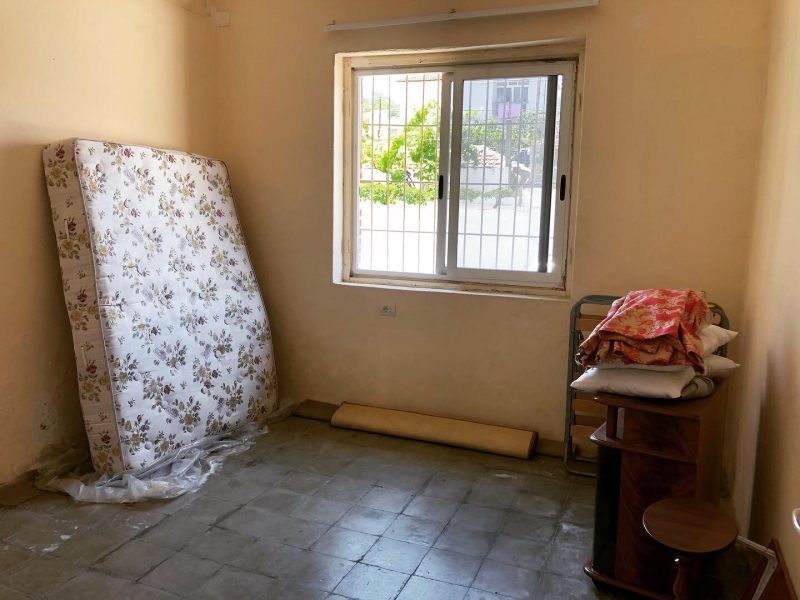SHITET APARTAMENT 3+1 PRANE SHKOLLES EFTALI KOCI,DURRES! thumbnail 6