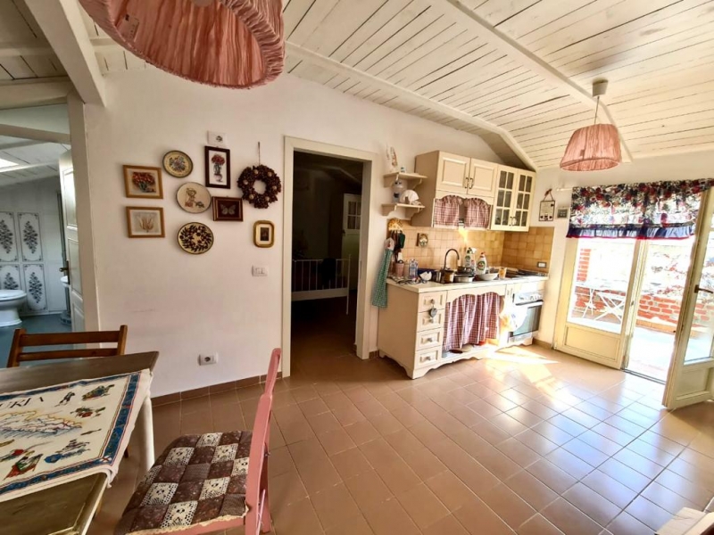 SHITET DUPLEX 3+2 RRUGA EGNATIA,DURRES. thumbnail 2
