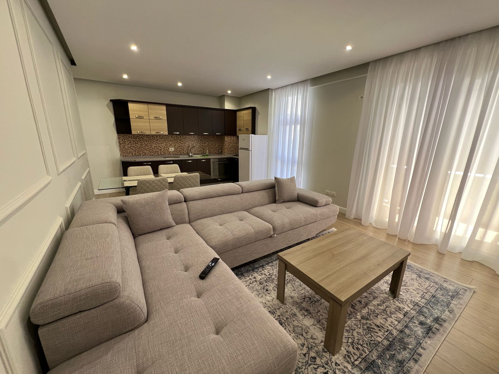 55454080-1307-4d48-b945-b9c41ed823a3