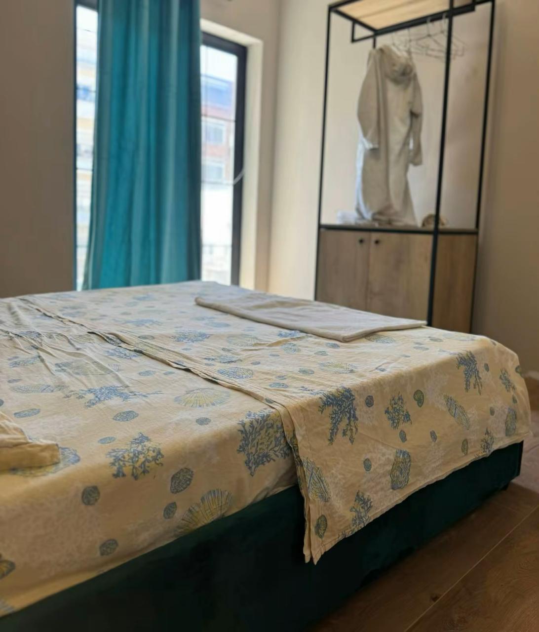 5a76bd72-65a4-4f46-948e-1f30975c4004