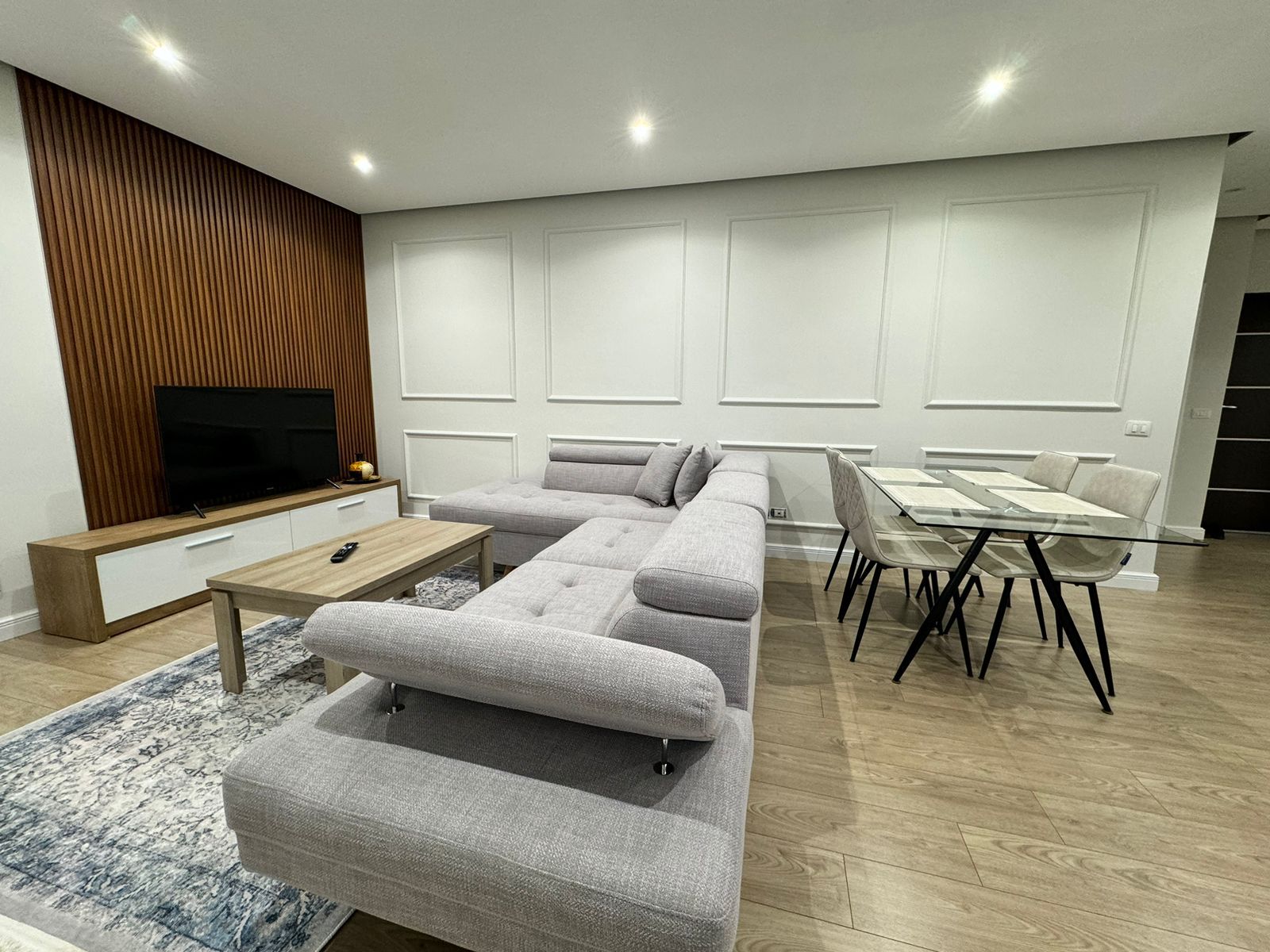 c8207ac4-3904-4523-9085-6ec87717f7ea