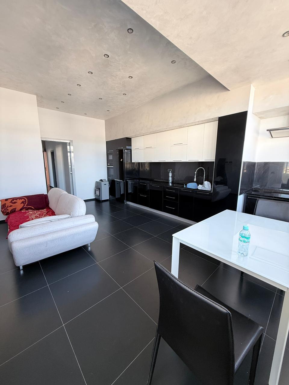 d2bee1e9-9190-427f-ae4e-d906a88a9f36