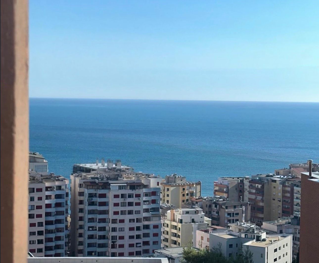 f1453e8b-0881-4305-a99d-4e74cf0bcf6e