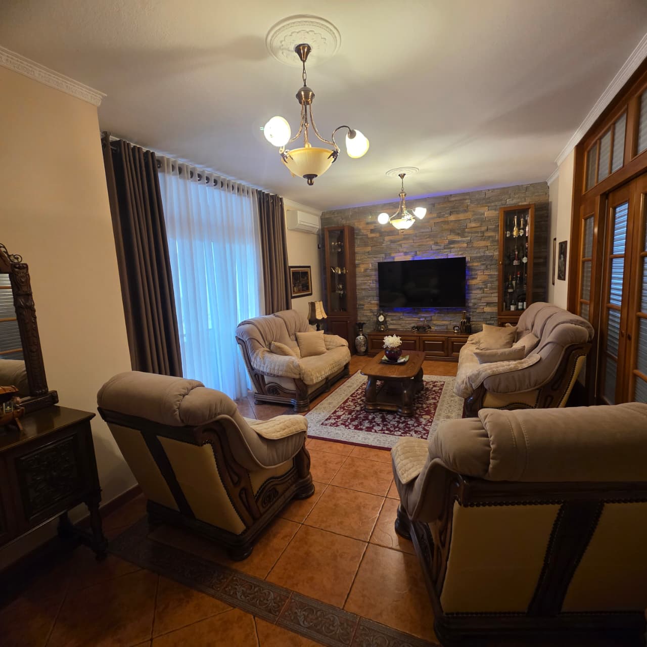 253ab358-6662-48fa-a3f9-e06bca7bc256