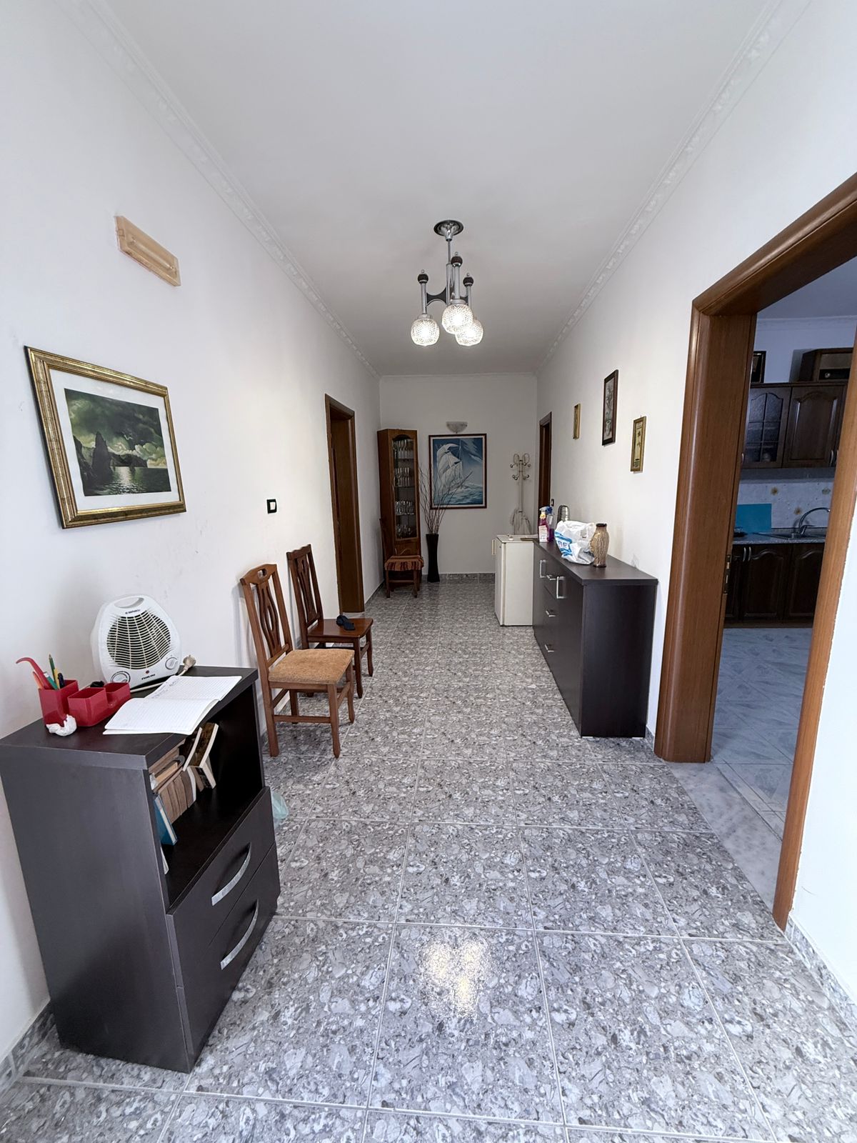 3f0a2181-9af1-4049-ac00-bfcfa1807911