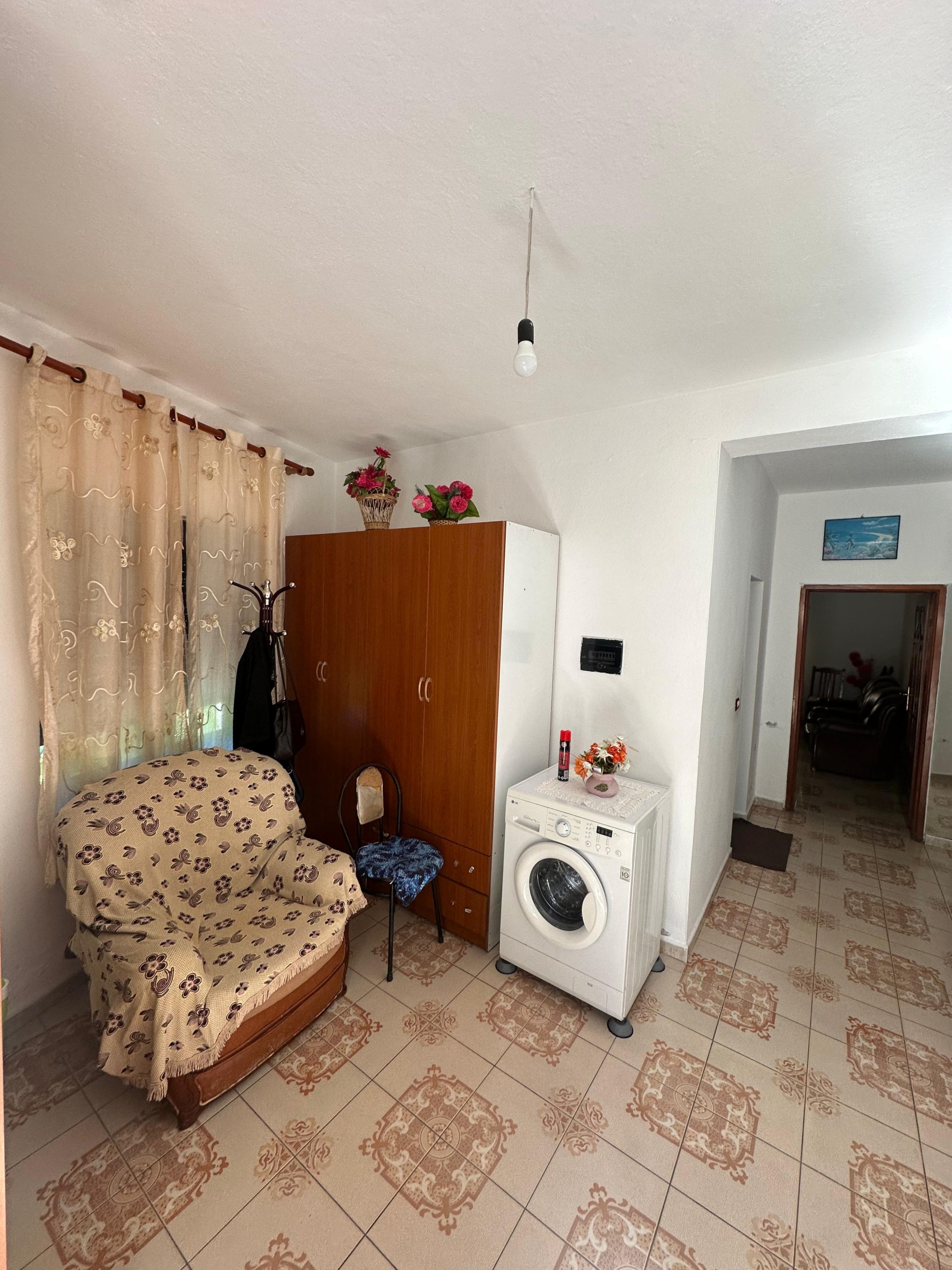 7e899a49-6f25-4ba9-b2a8-3c7979cafa49