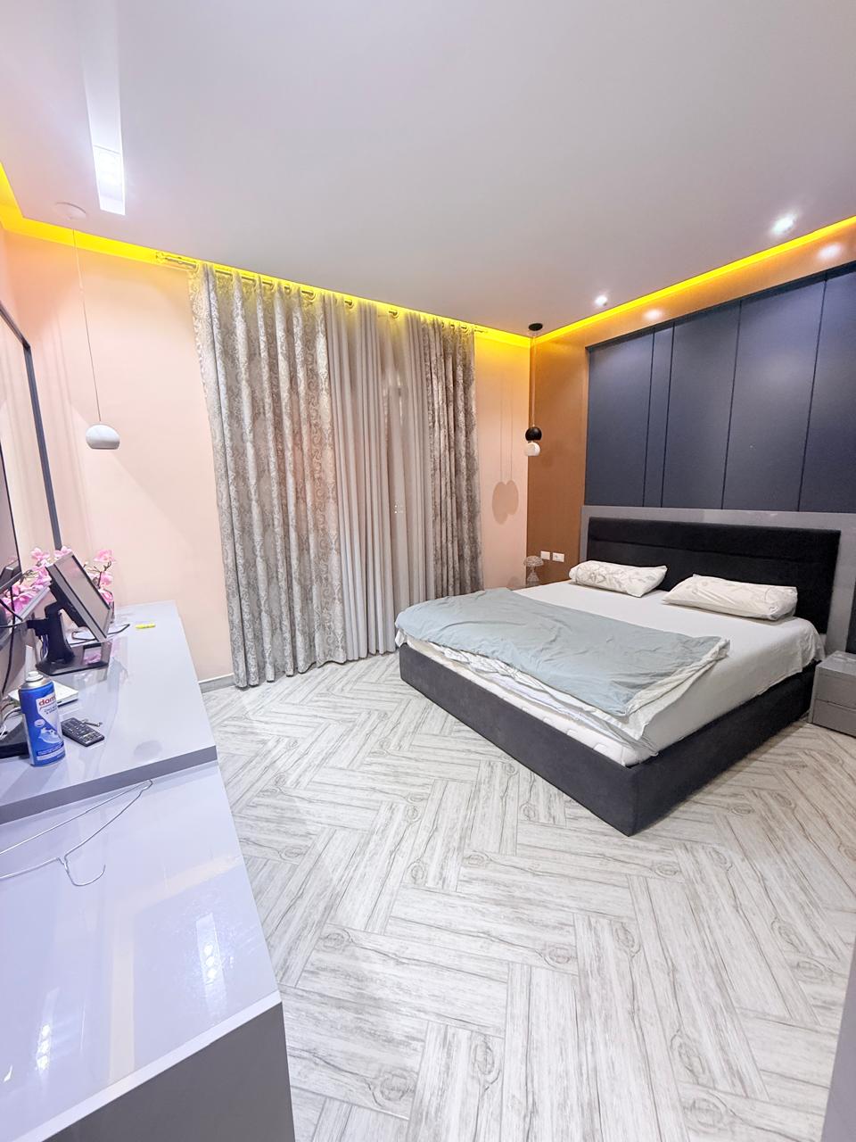 8a6fc156-f117-4048-ae02-07017b9d452e