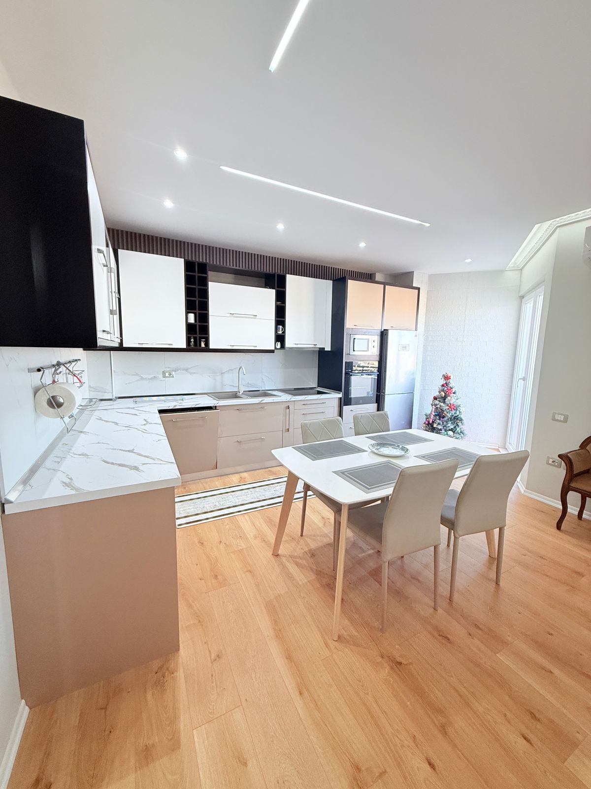 0a66d538-f905-4ce4-8f63-d9f094744cf4