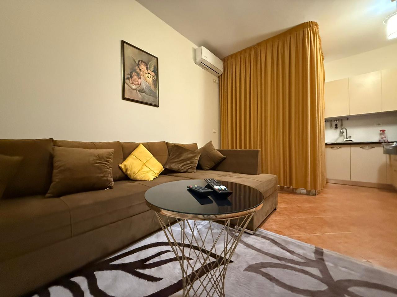 1179a96b-040b-460f-bf0c-863d8b63f5ad