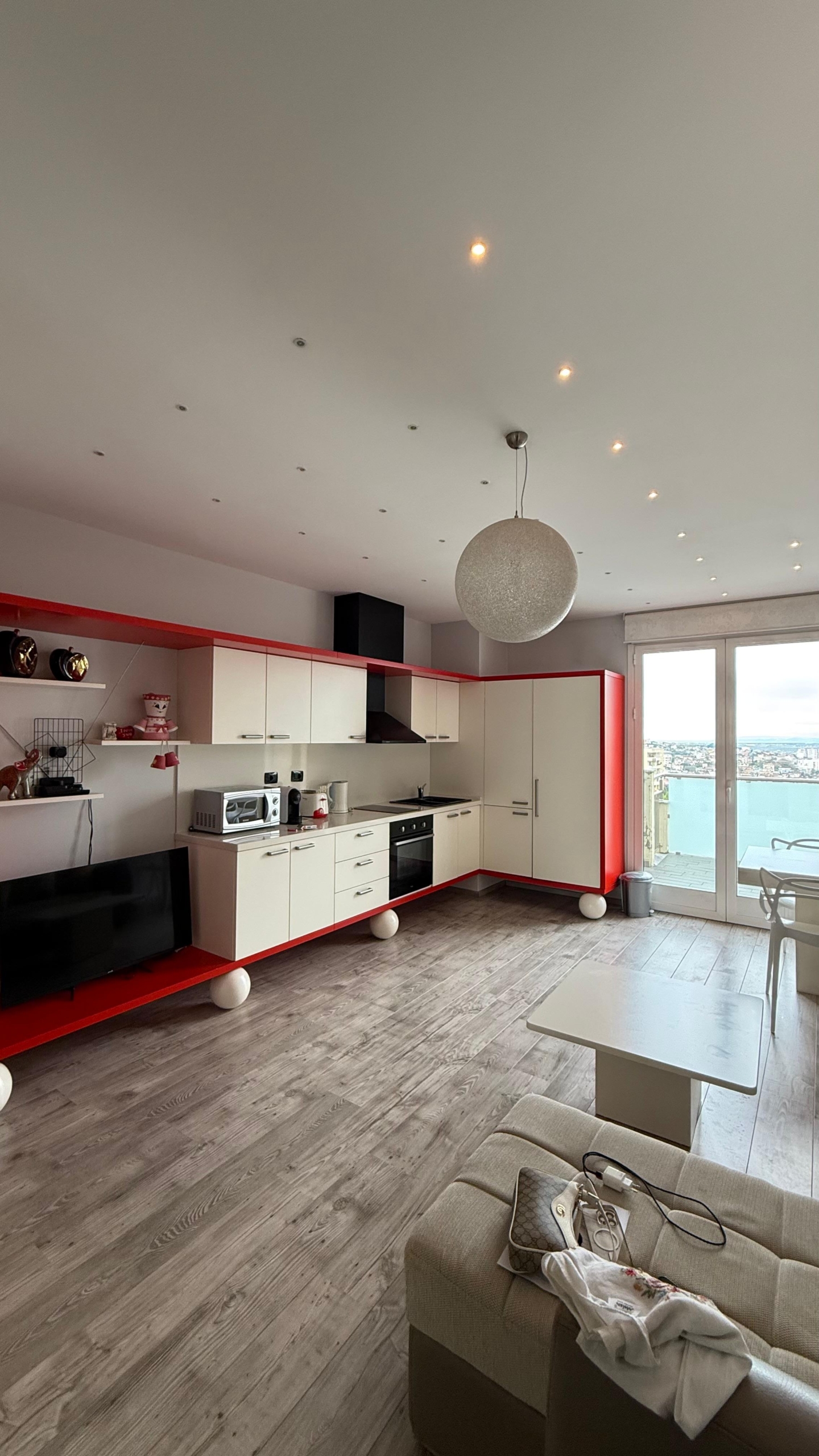 6b5d25d1-7a44-4625-8338-18a10d7f06a3