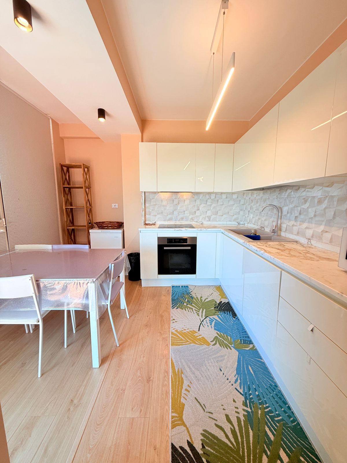 a515e7c9-3d4d-42b9-904d-b719e97a390b