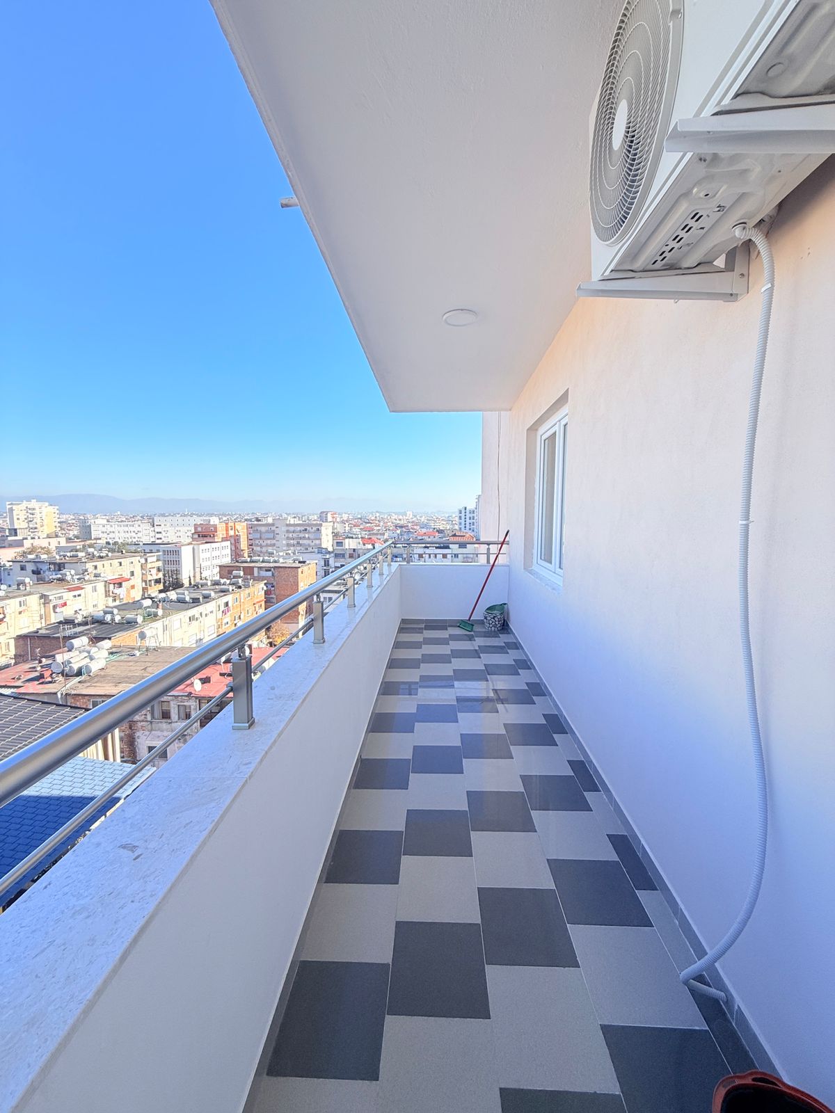 b780256c-d815-40fe-9a5c-e68824675ff3