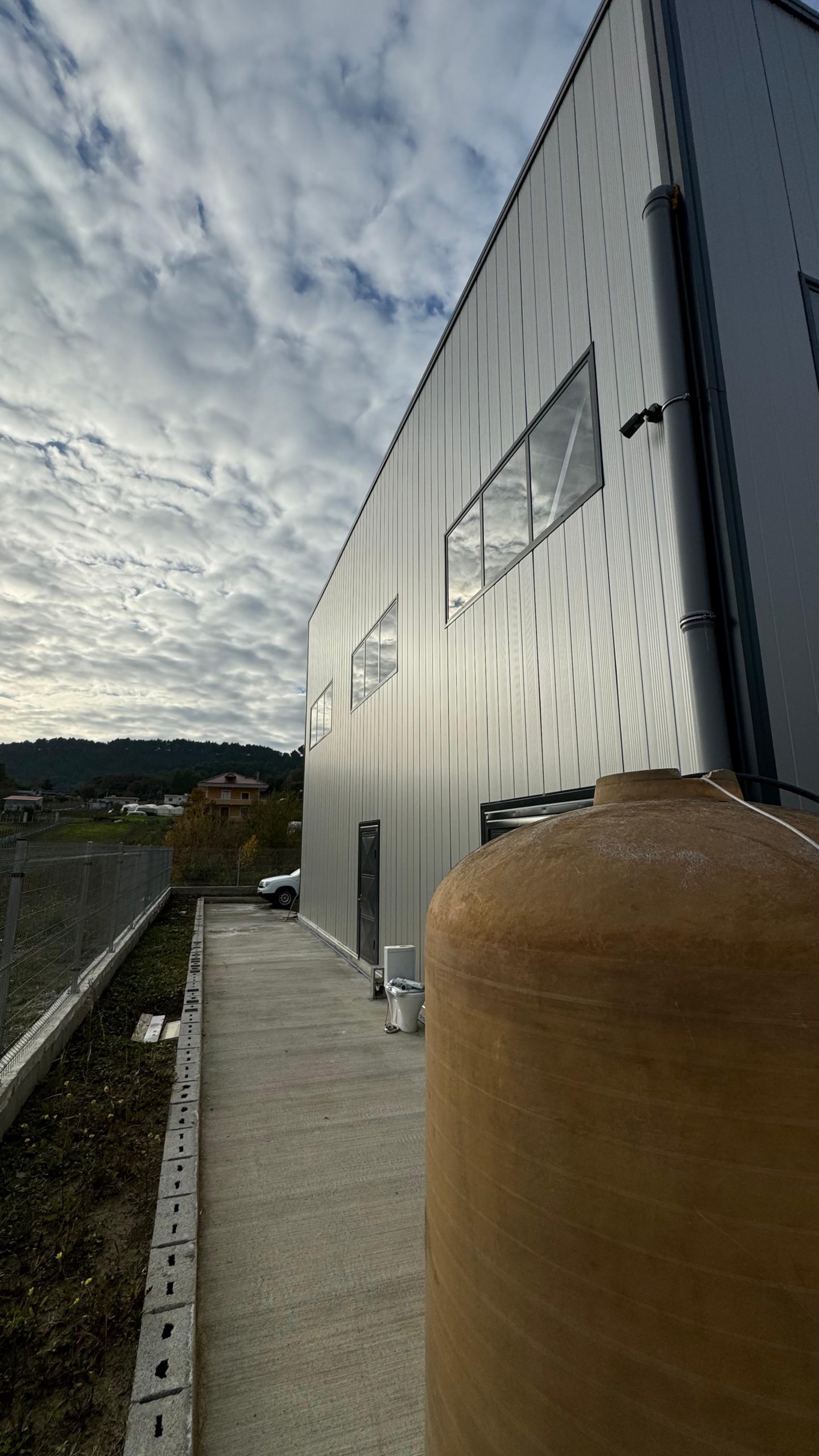 5dedb978-8d5a-4aa7-b029-86203e608eaf