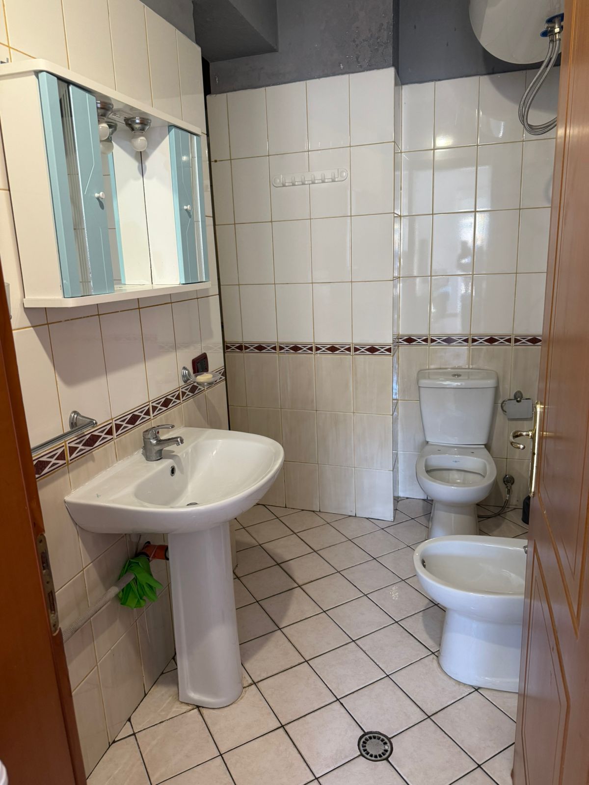 7b1f15e4-0d40-401f-b634-13b8a099f2d0