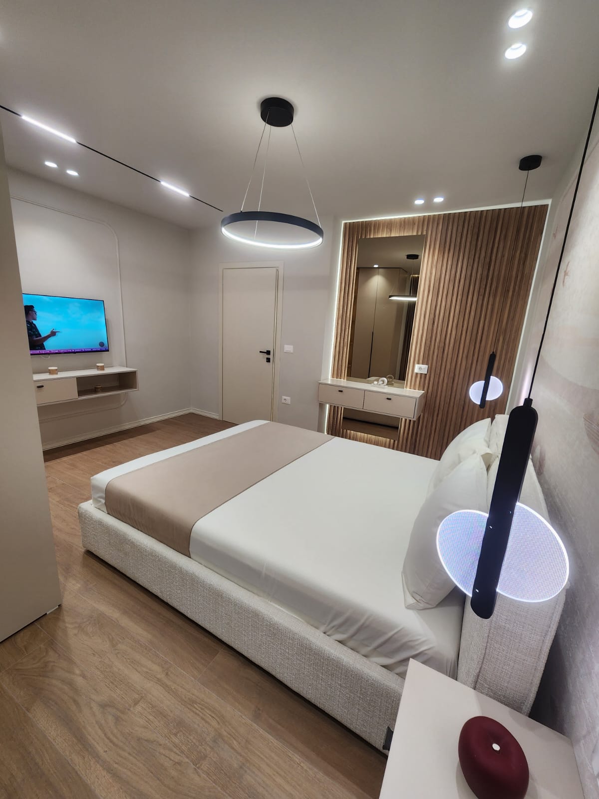 cc74d55a-d66f-4192-b5d0-b78044de6b94