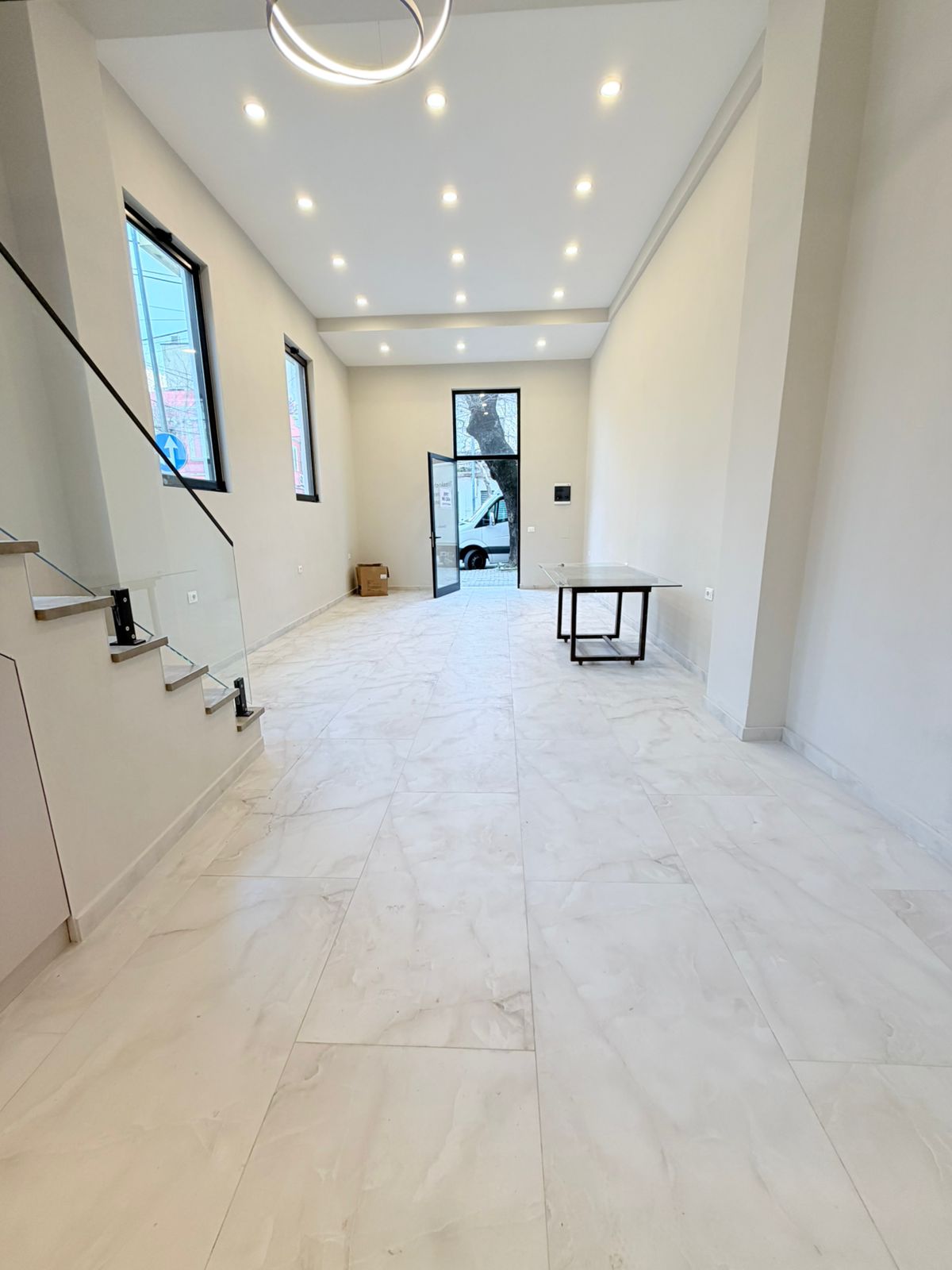 31b77f9c-0bd3-4f47-9dd6-1889de000713