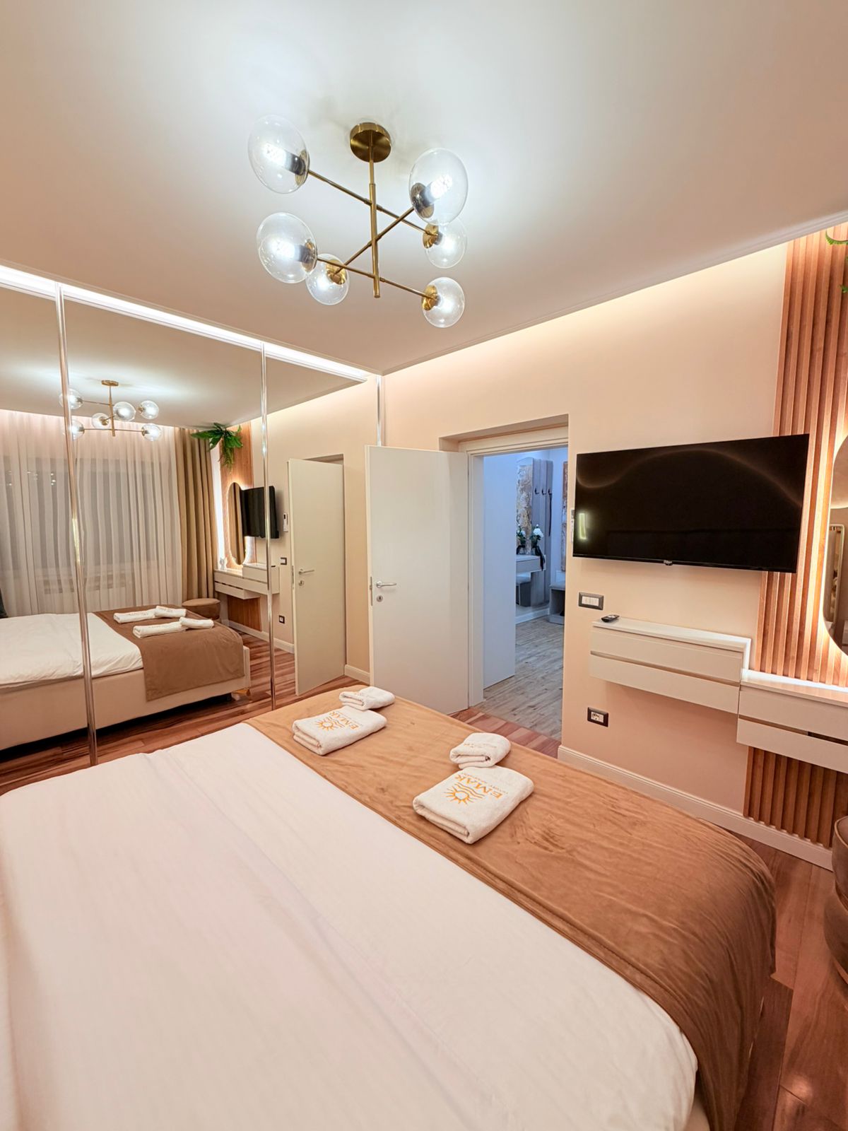 bfb2015a-3a6d-49e5-bb8b-31193e70d169