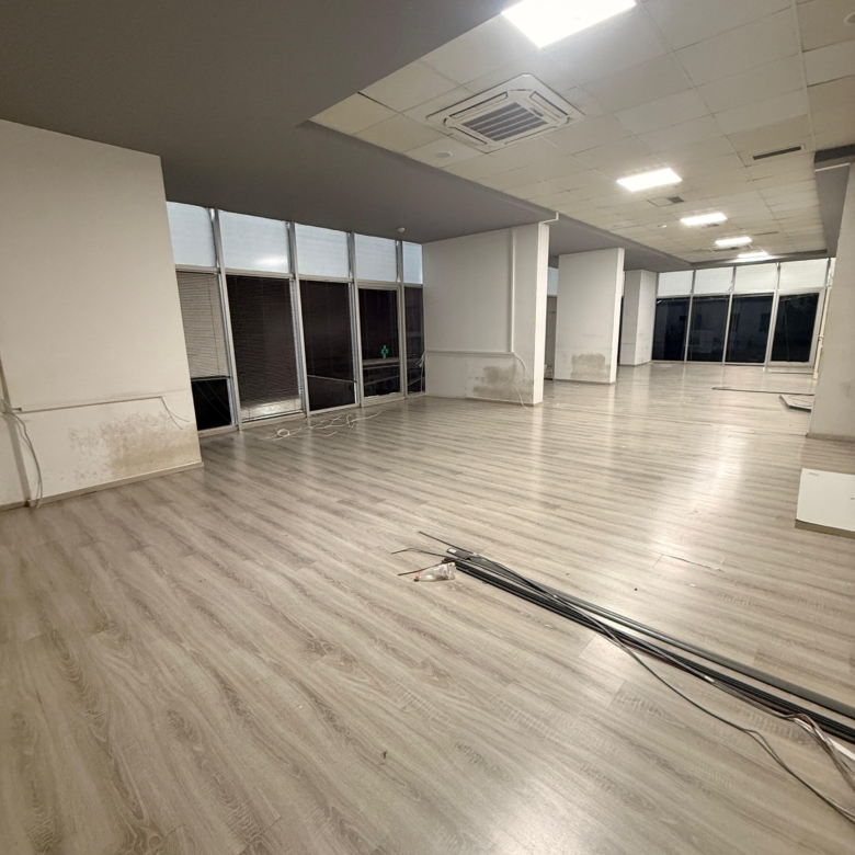 JEPET ME QERA AMBIENT BIZNESI ZONA E TATIMEVE, DURRES