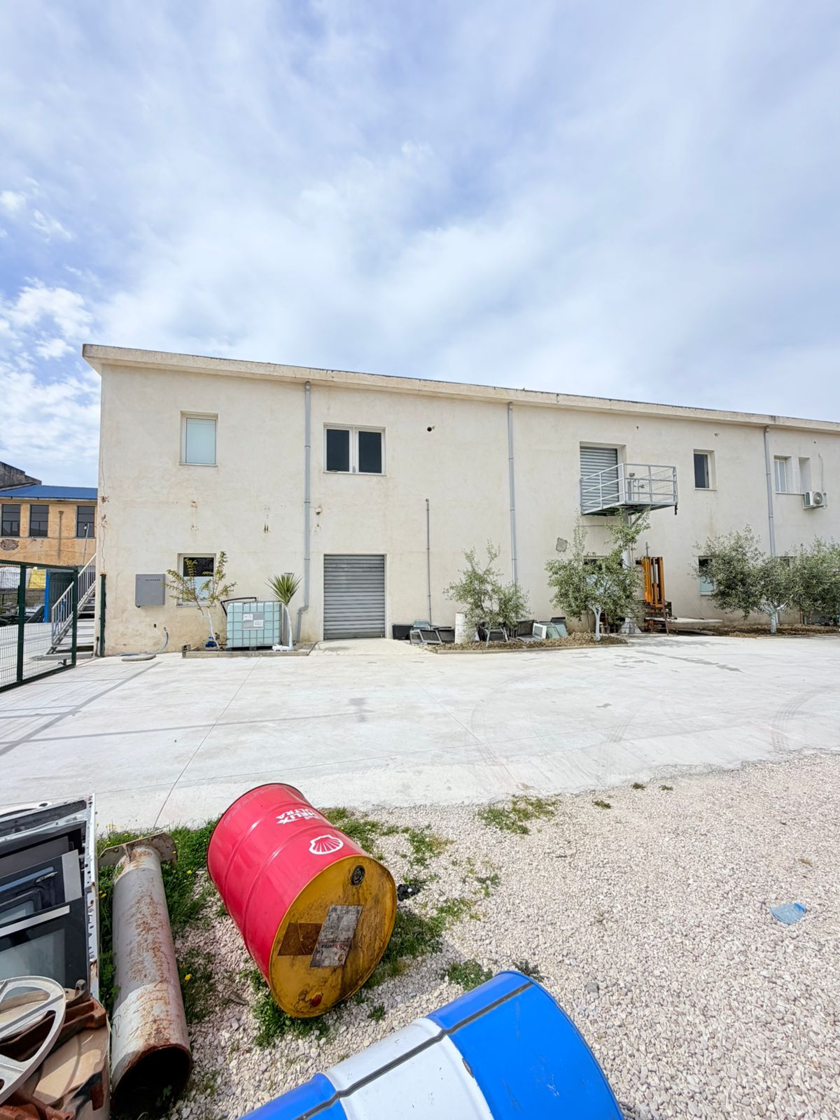 b6063fe5-39cf-45f4-b79f-694f126bd895