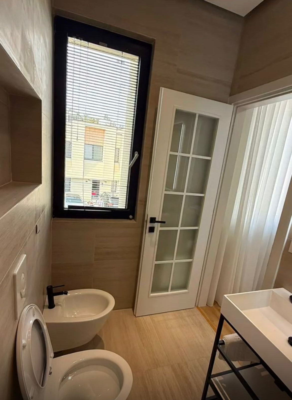 bd124933-a12d-4df1-b240-3e8e9a4024ee