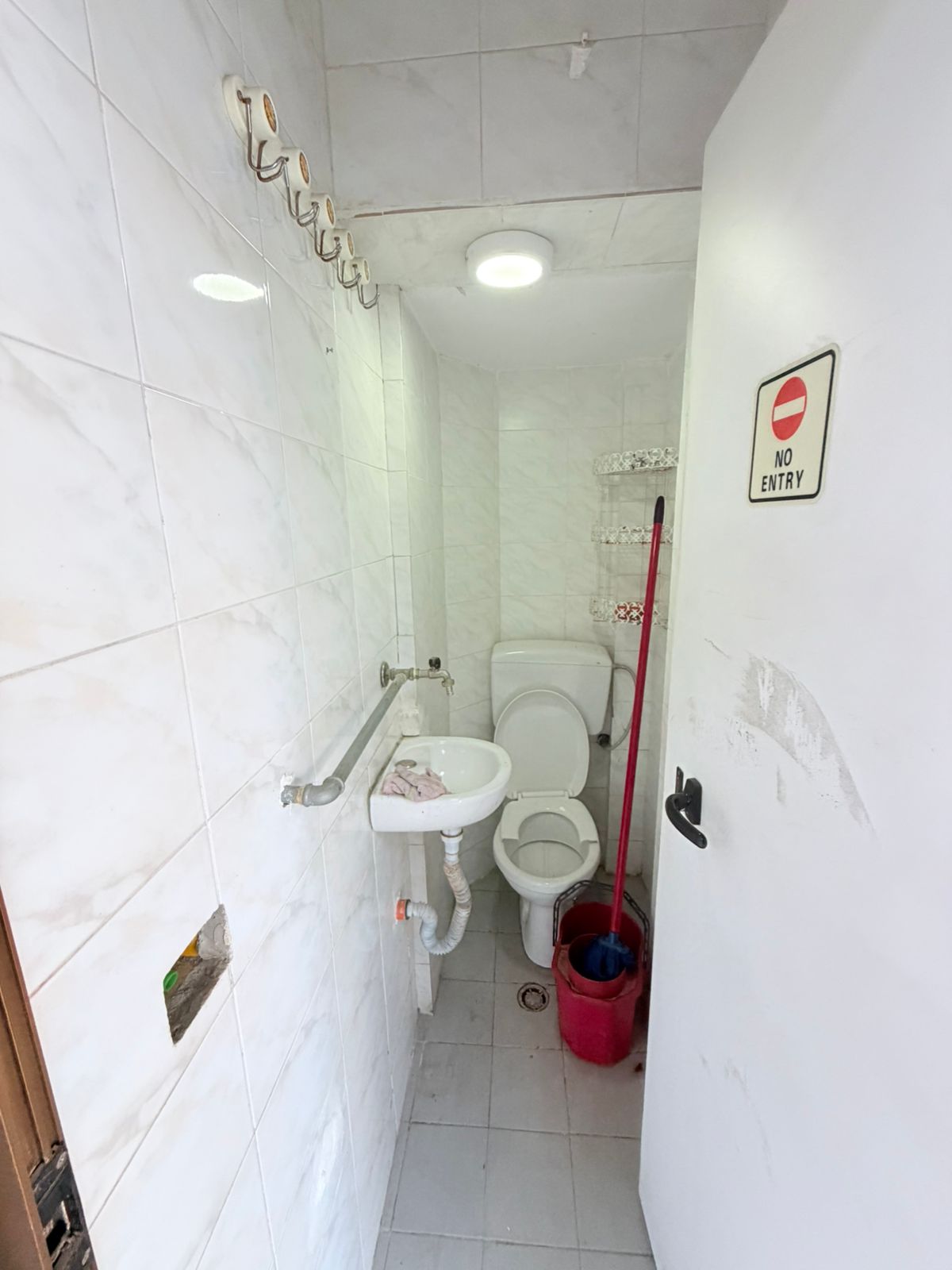 dbfb07f5-70e0-44d3-813e-ae7a95308c56