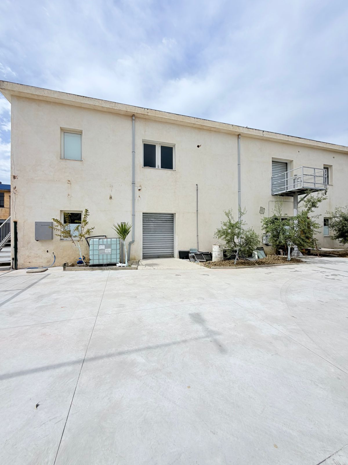 dbfbb596-937b-44a4-8db3-87d9f6721cbd