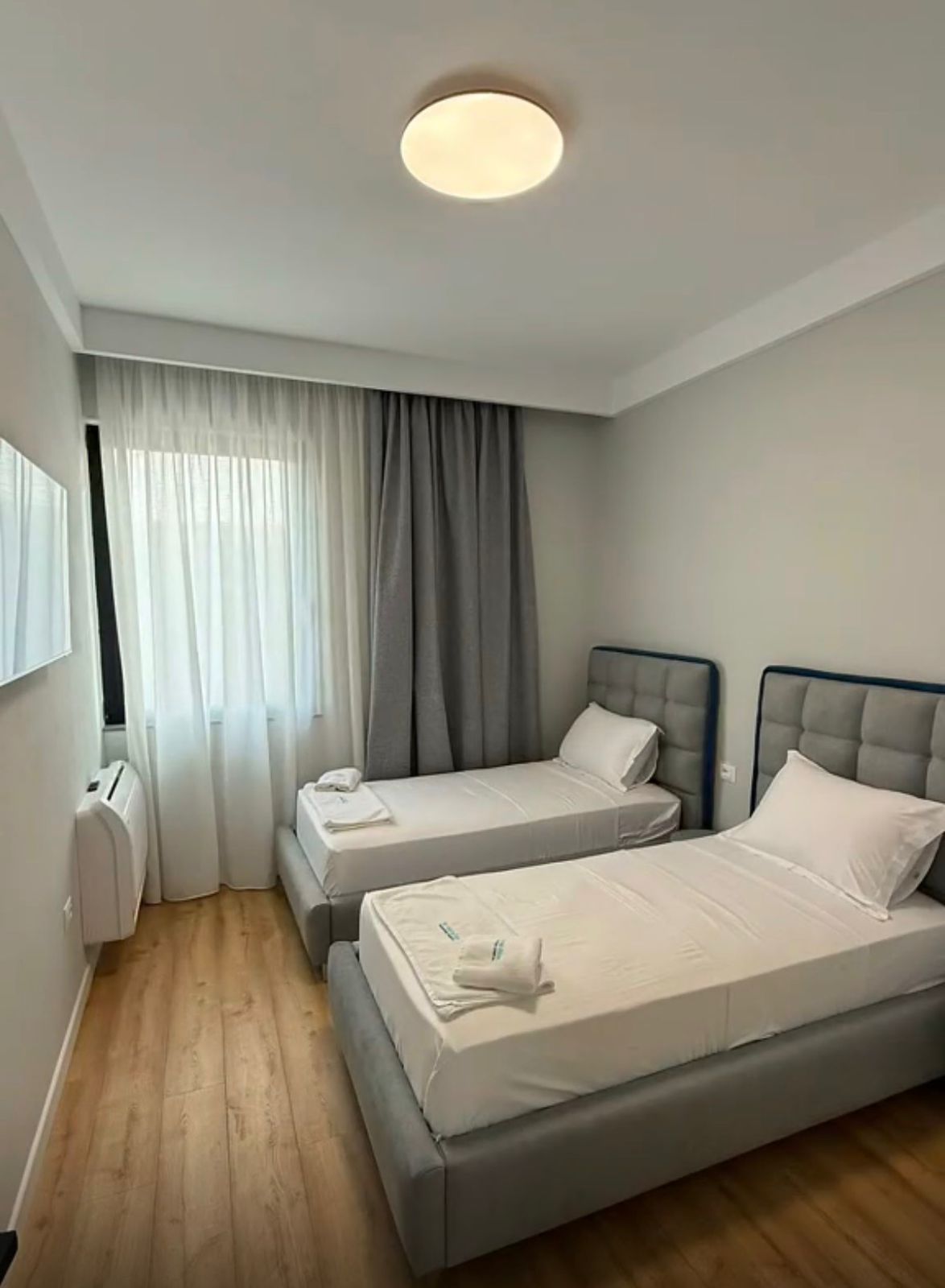 e944ee5b-581d-4a75-8000-f892c805ffe1