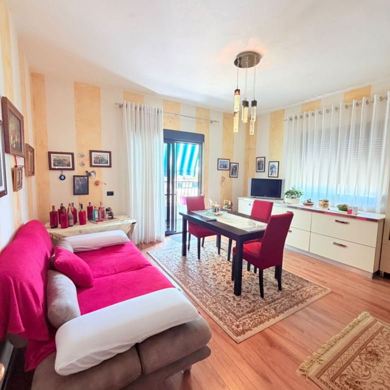 SHITET APARTAMENT 3+1 NE ZONEN VOLLGA, DURRES